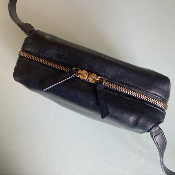 WANT LES ESSENTIALS DE LA VIE CROSSBODY LEATHER CITY BAG - Picture 3 of 10